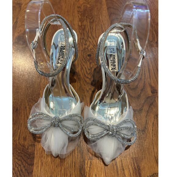 Badgley Mischka Sacred Soft White Pumps – Size 5.5 | Elegant Bridal Shoes - Picture 3 of 11